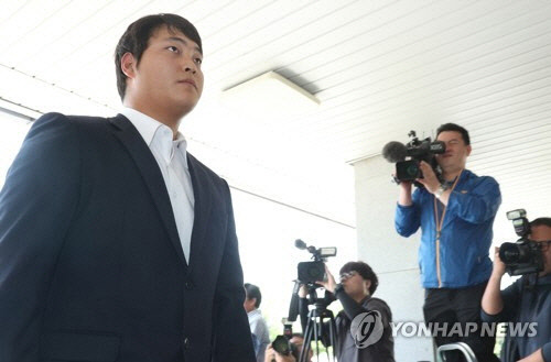 2018년 5월 경찰 출두하는 조상우[연합뉴스 자료사진]